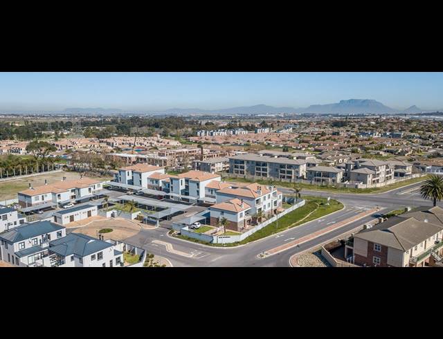 2 BEDROOM APARTMENT FOR SALE IN BRACKENFELL SOUTH